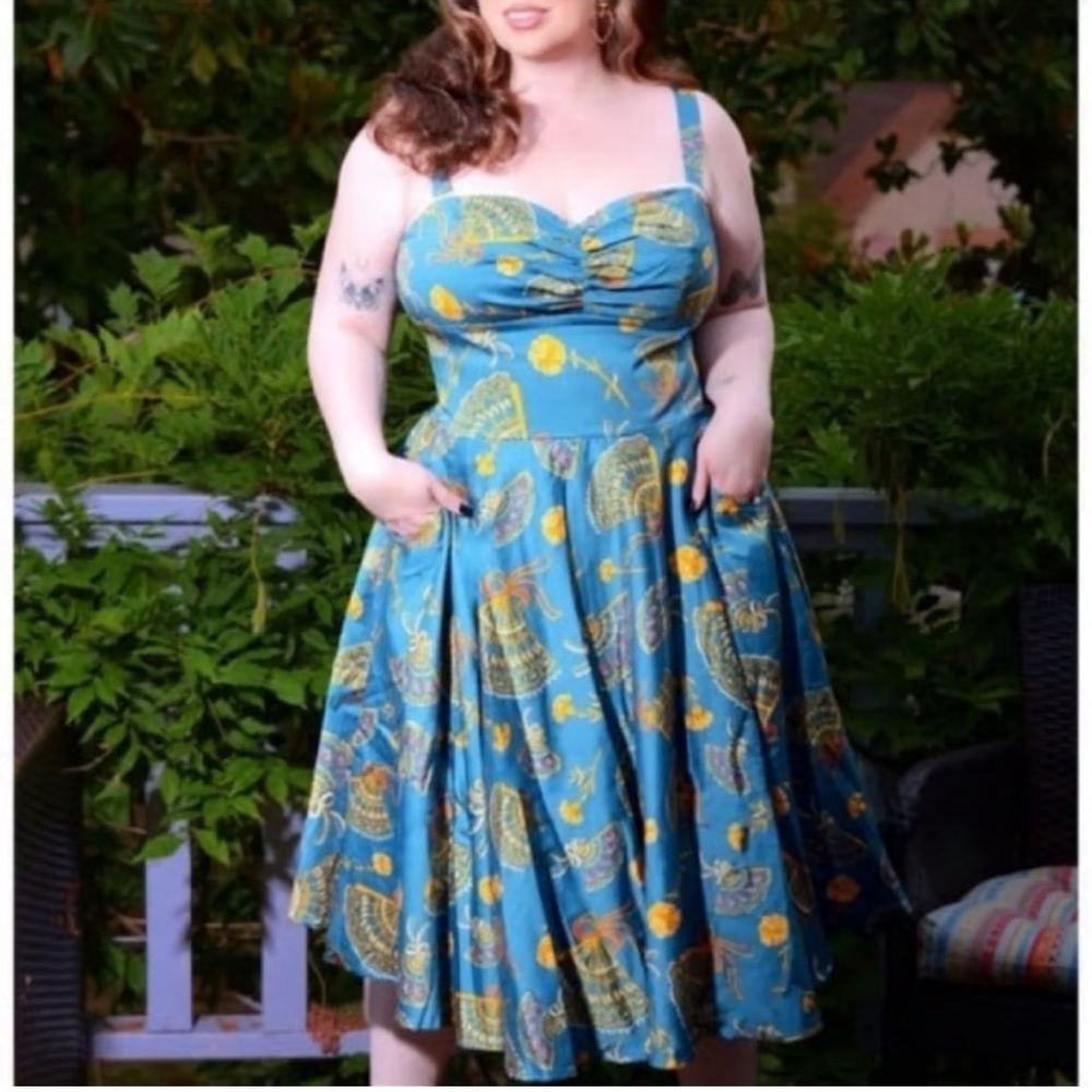 Pinup Girl Clothing Laura Byrnes Nancy Swing Dress XL Teal Spanish fans